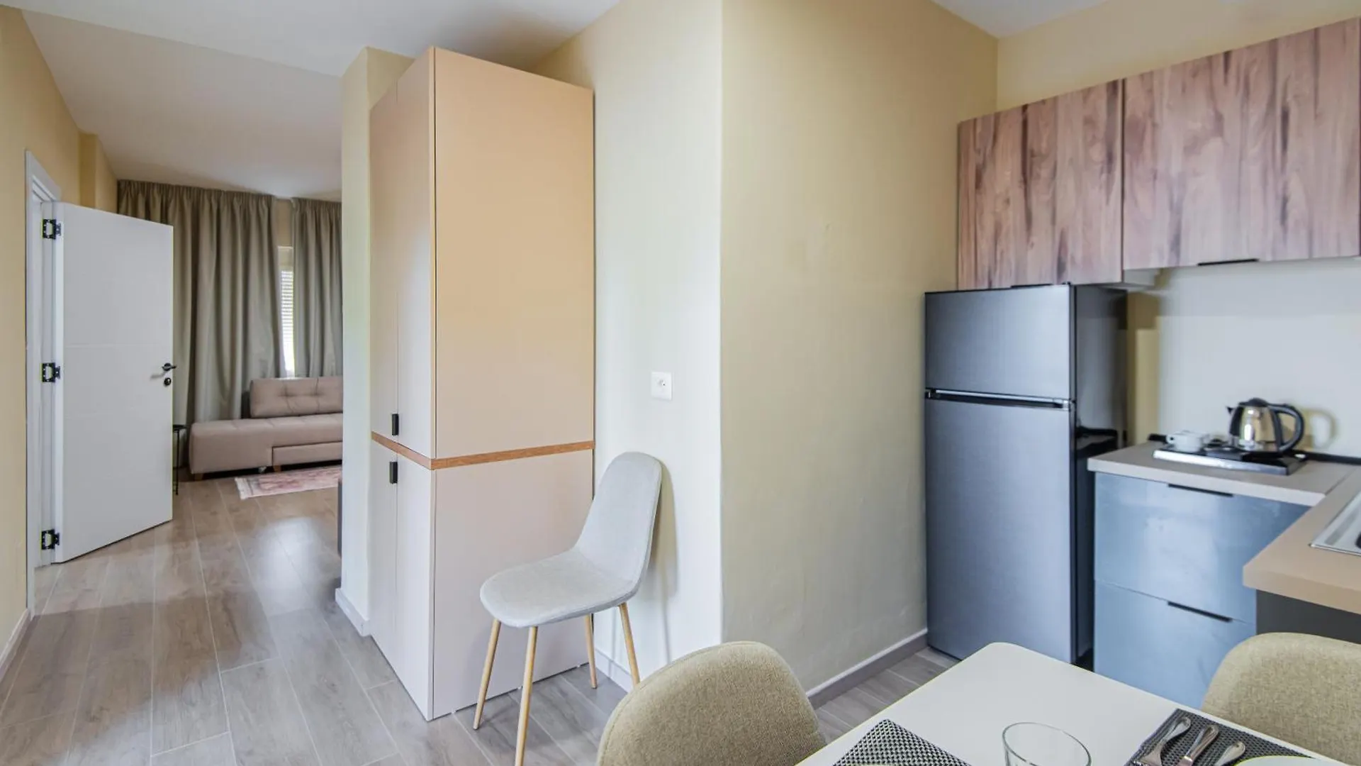 Aparthotel Eda Durrës Hotel