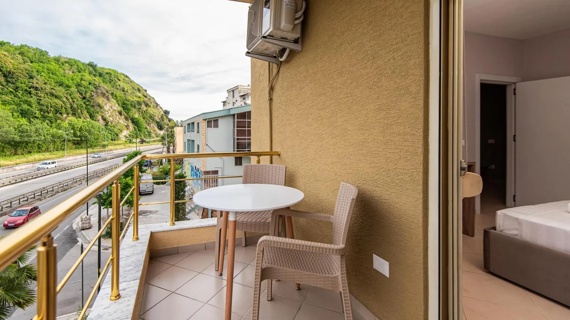 Hotel Aparthotel Eda Durrës