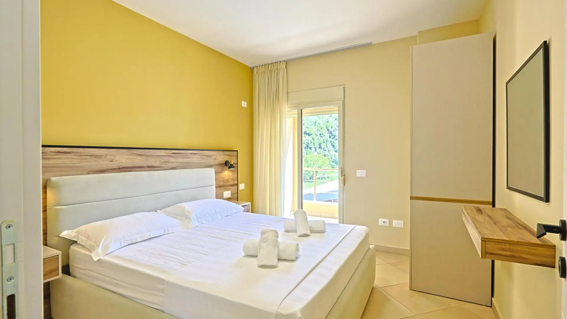 Aparthotel Eda Durrës
